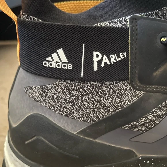 Adidas Terrex Free Hiker Parley - Black/White Speckled/Solar Gold - Picture 3 of 8